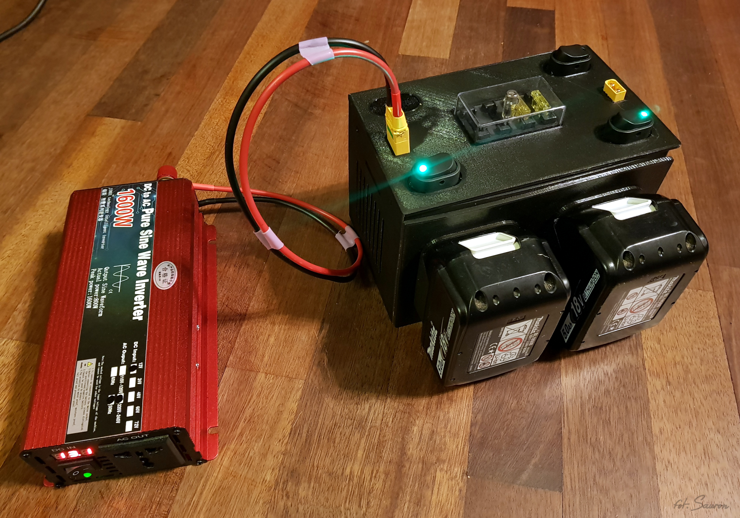 Makita Direct Connect Inverter Power Supply AUABAC01X3